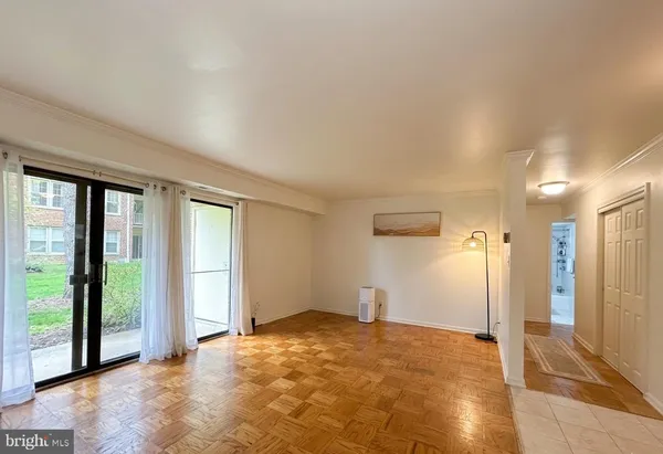 $2,095 | 6008 Westchester Park Drive, Unit T2, College Park, MD 20740