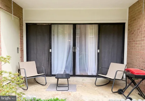 $2,095 | 6008 Westchester Park Drive, Unit T2, College Park, MD 20740