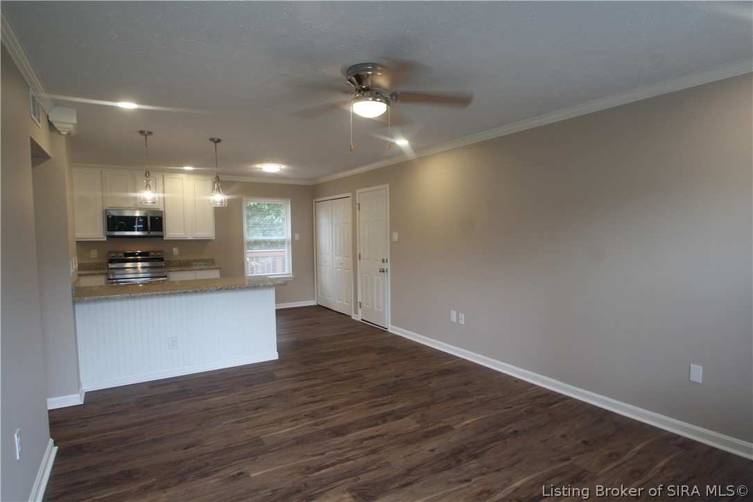 9165 High Street Georgetown, IN 47122 - Photo 5 of 29
