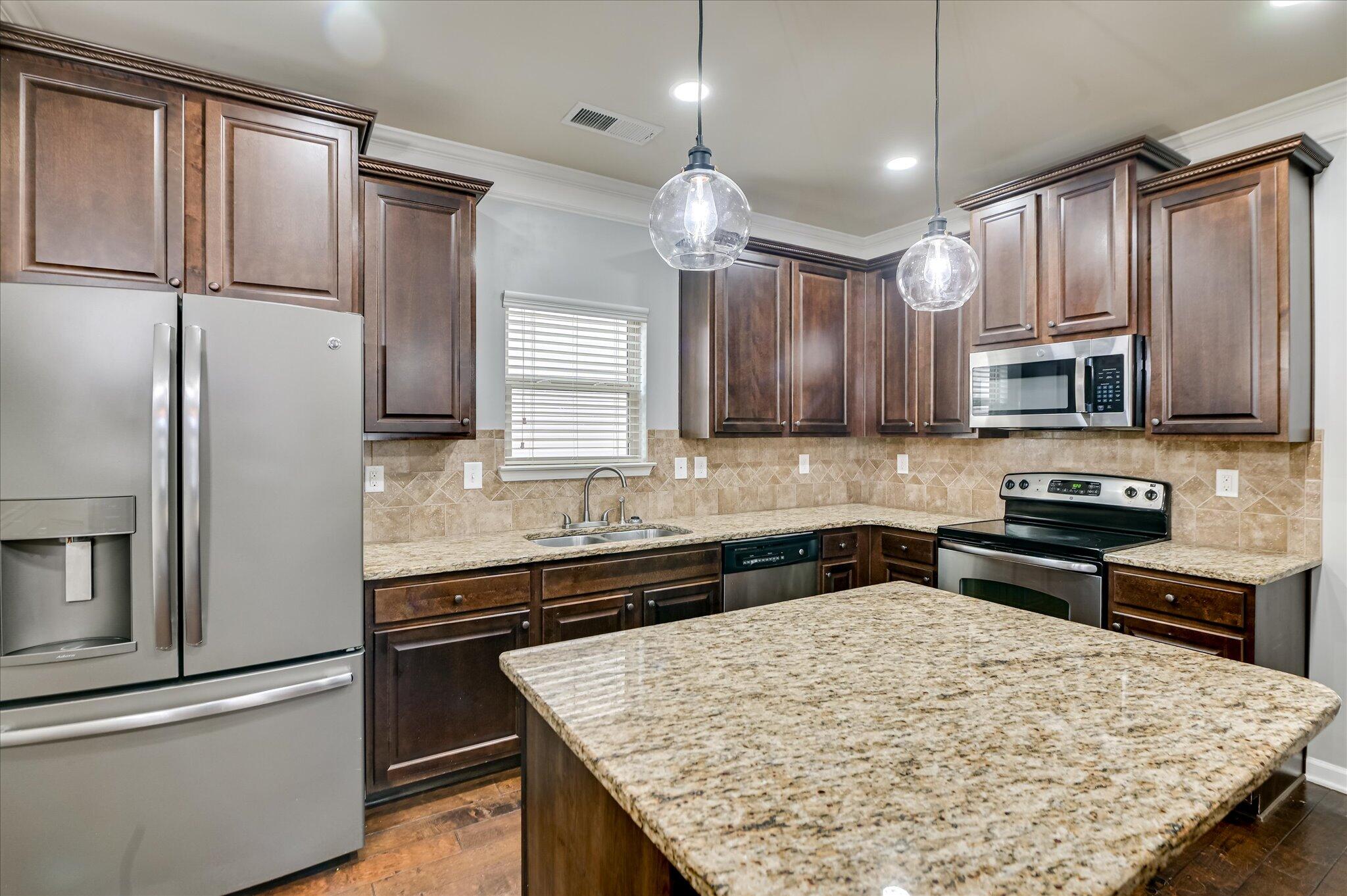 3315 Grove Landing Circle Grovetown, GA 30813 - Photo 10 of 37 12-Kitchen with granite and stainless st