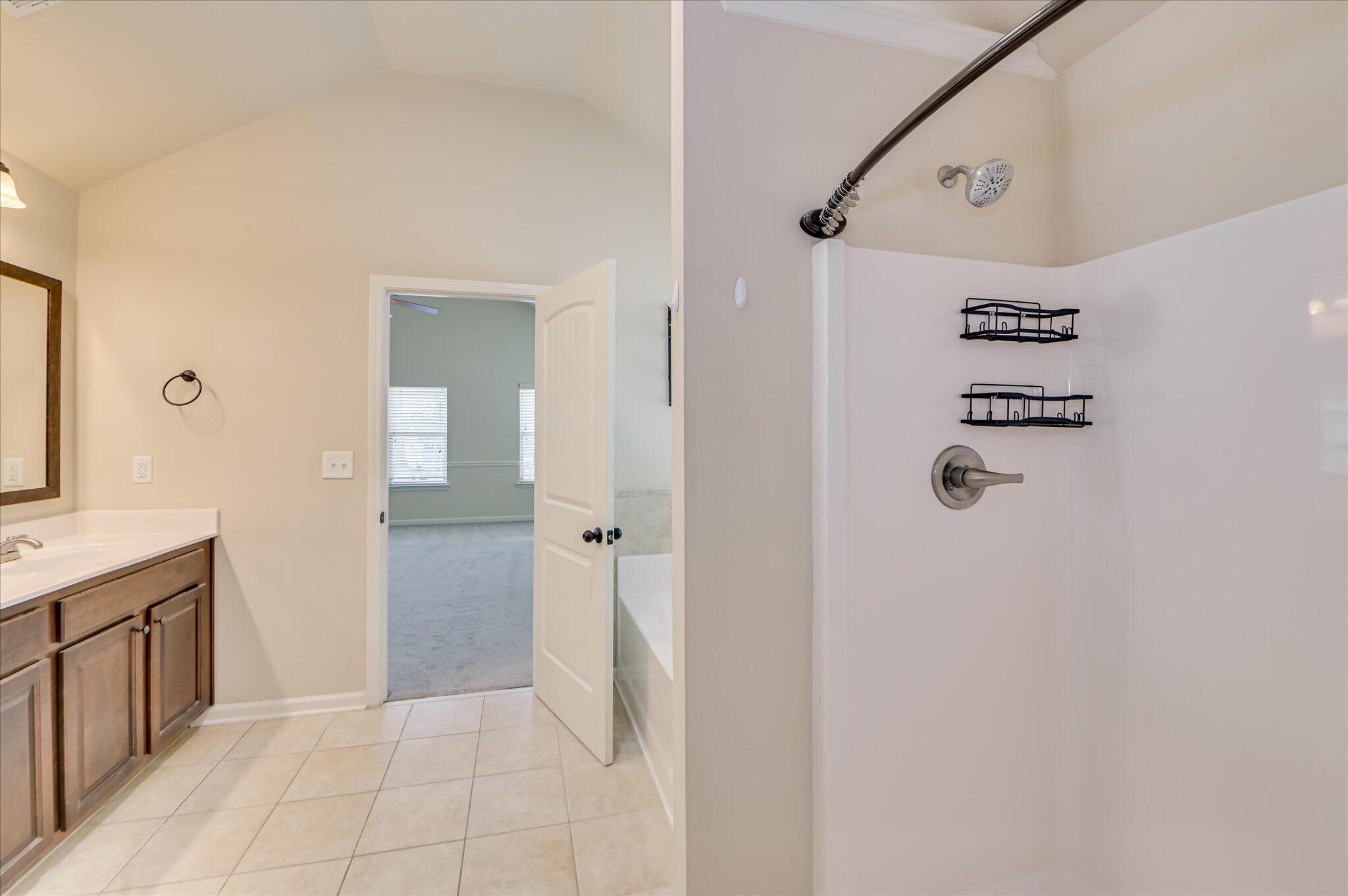 3315 Grove Landing Circle Grovetown, GA 30813 - Photo 20 of 37 Primary bathroom