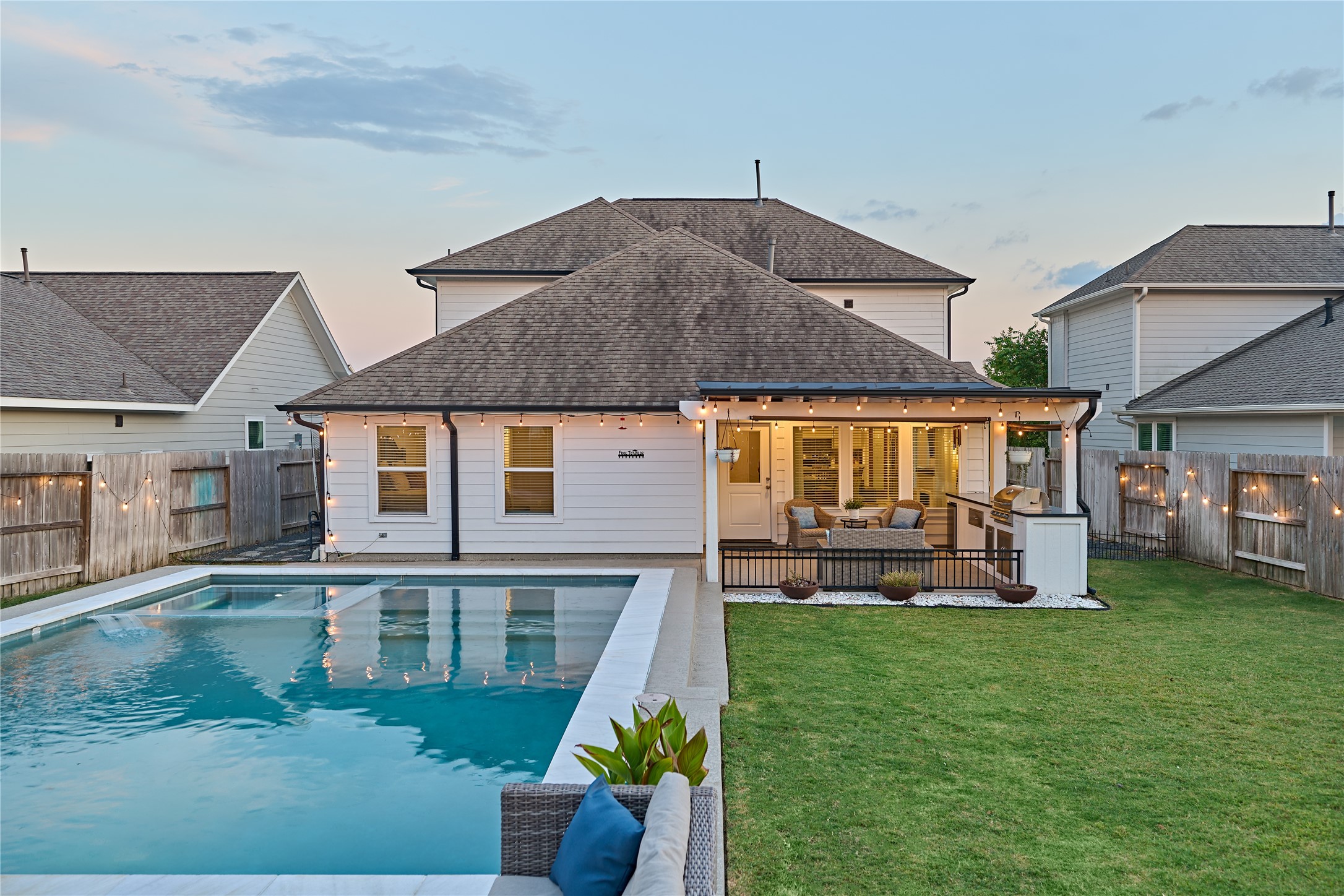 2504 Hagerman Road Conroe, TX 77384 - Photo 46 of 50 front view of a house with a yard