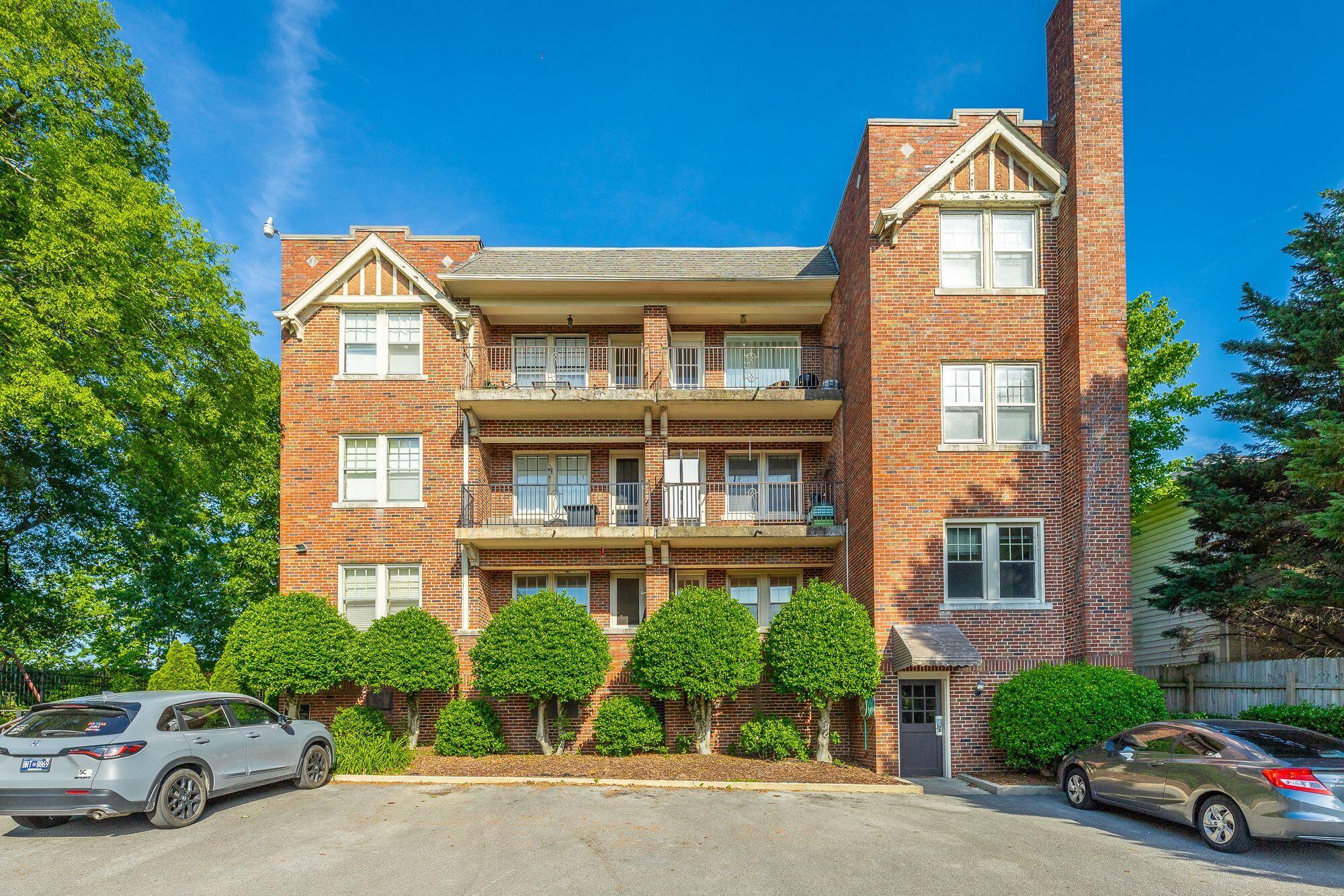 190 North Crest Road, Unit 10 Chattanooga, TN 37404 - Photo 24 of 26 Building Rear- Elizabeth