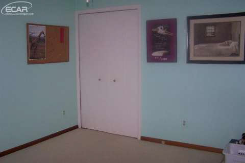 2835 Pineway Trail Howell, MI 48855 - Photo 25 of 33 20441500-24.JPG