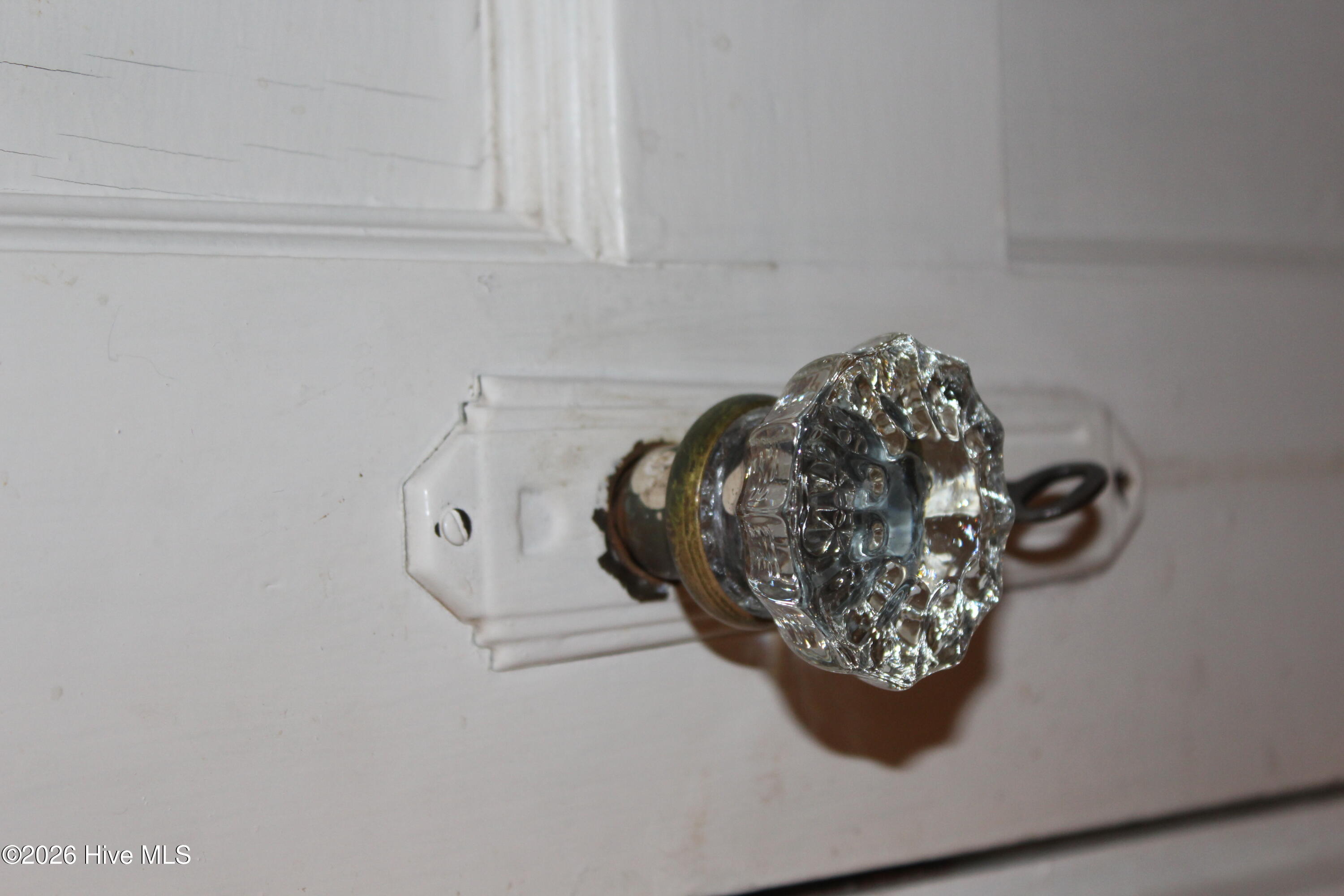 167 Lake Road Newport, NC 28570 - Photo 15 of 36 Some Glass door knobs in t