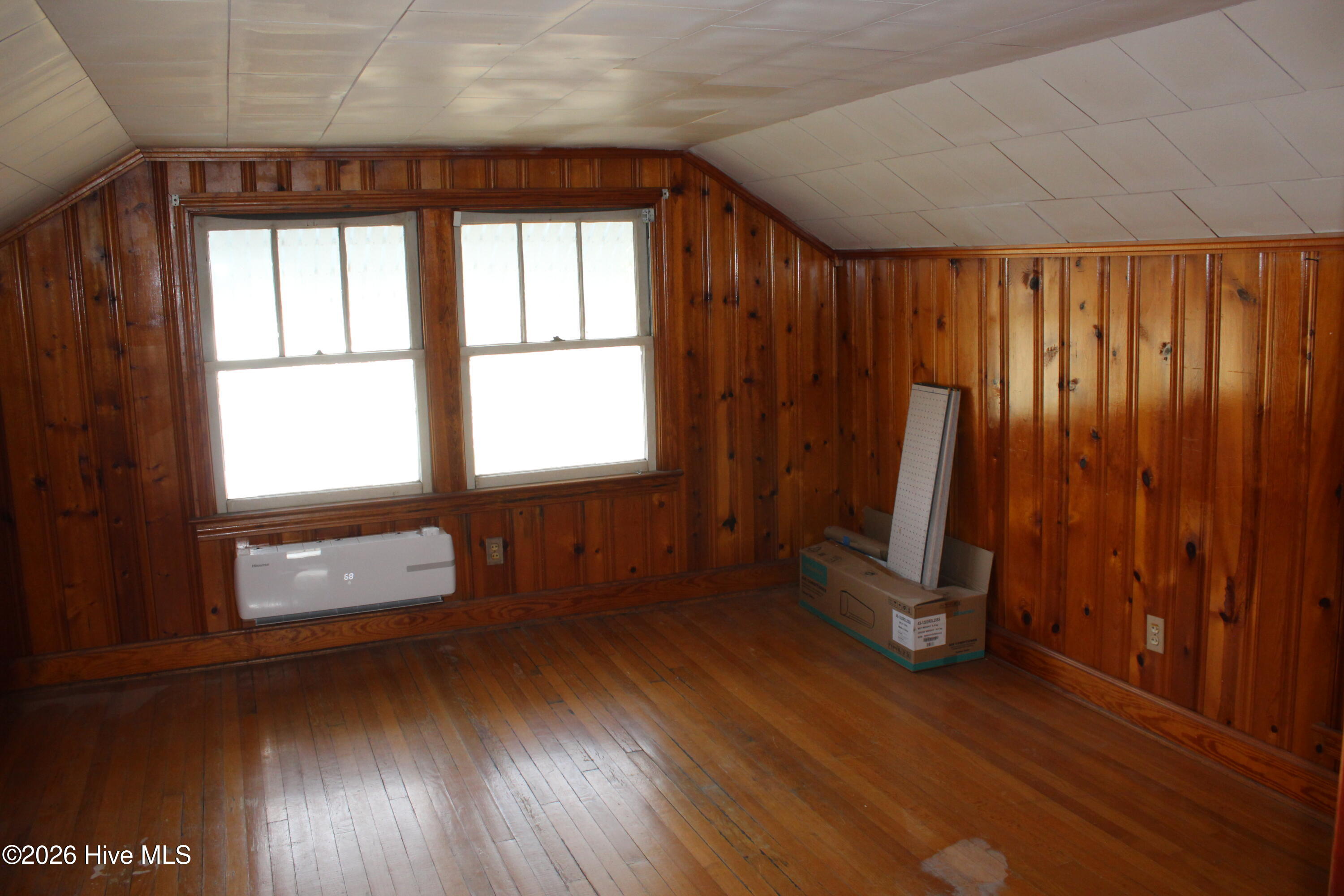 167 Lake Road Newport, NC 28570 - Photo 27 of 36 Media Room with Split Heat