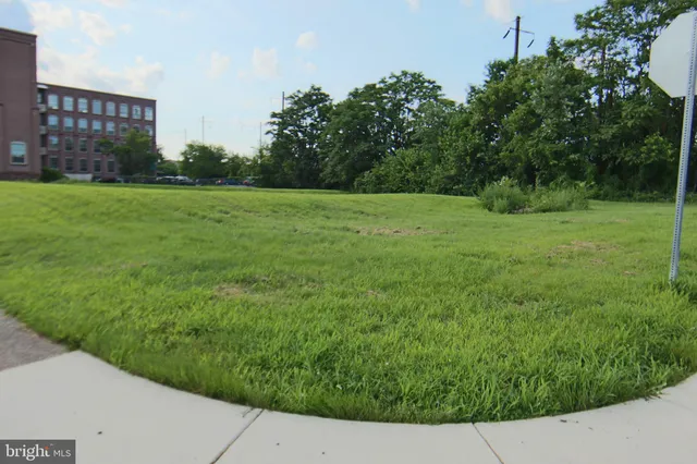 a view of a outdoor space