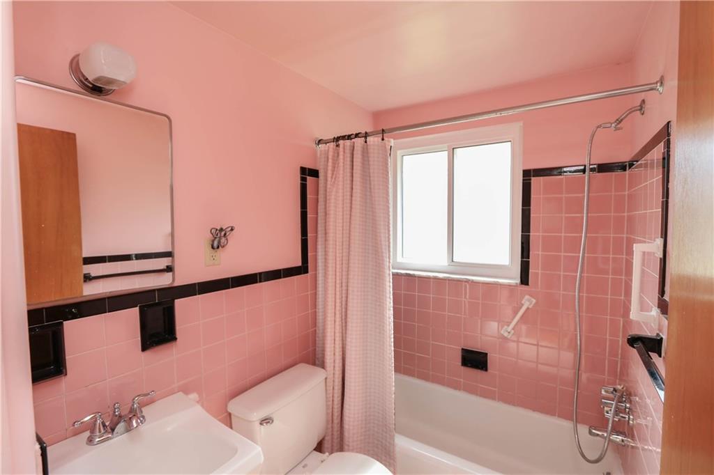115 Flicker Drive McKees Rocks, PA 15136 - Photo 12 of 18 Gallery Image 12