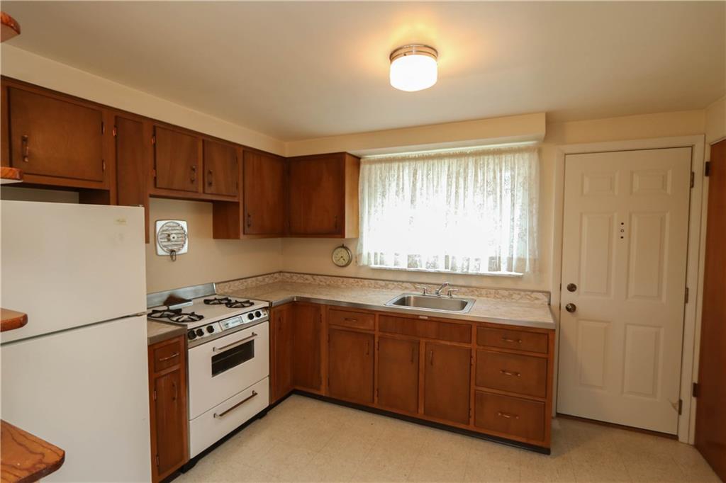 115 Flicker Drive McKees Rocks, PA 15136 - Photo 7 of 18 Gallery Image 7