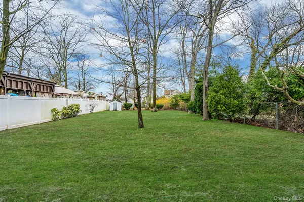 $724,999 | 1760 Slocum Street, Hewlett, NY 11557