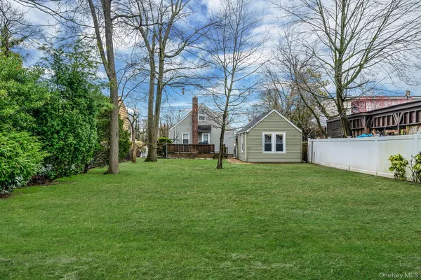 $724,999 | 1760 Slocum Street, Hewlett, NY 11557