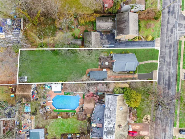 $724,999 | 1760 Slocum Street, Hewlett, NY 11557