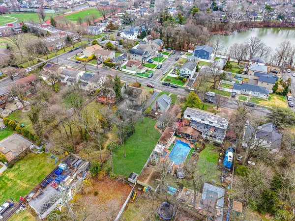 $724,999 | 1760 Slocum Street, Hewlett, NY 11557