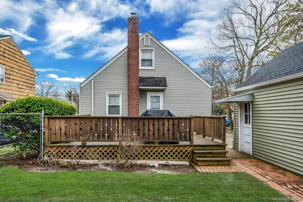 $724,999 | 1760 Slocum Street, Hewlett, NY 11557