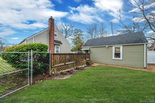 $724,999 | 1760 Slocum Street, Hewlett, NY 11557