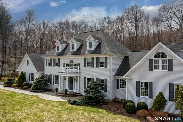 $1,795,000 | 2 Sail Harbour Drive, Sherman, CT 06784