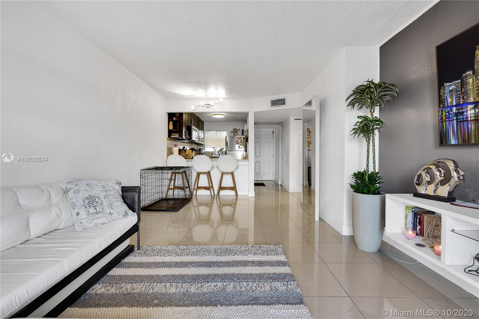 5701 West 28th Avenue, Unit 5701 Hialeah, FL 33016 - Photo 7 of 28