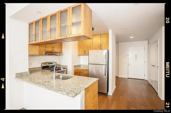$3,380 | 40-28 College Point Boulevard, Unit 810 | Flushing