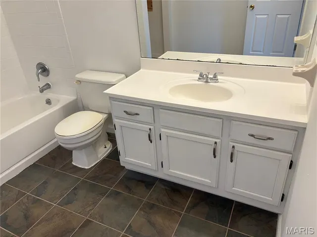 $1,995 | 4390 McPherson Avenue, St. Louis, MO 63108