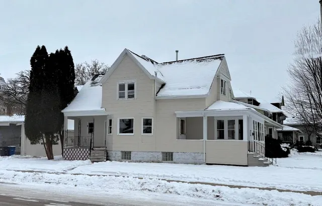 $199,900 | 752 Franklin Street, Oshkosh, WI 54901