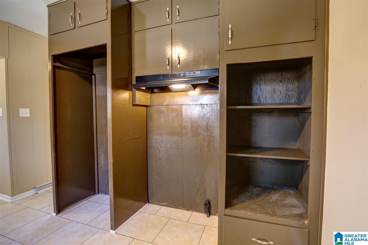 1028 Hallmark Road Birmingham, AL 35214 - Photo 2 of 3