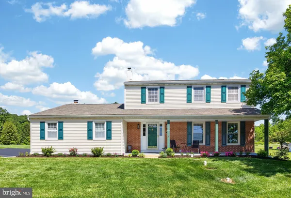 $689,900 | 2 Revere Lane, Glenmoore, PA 19343
