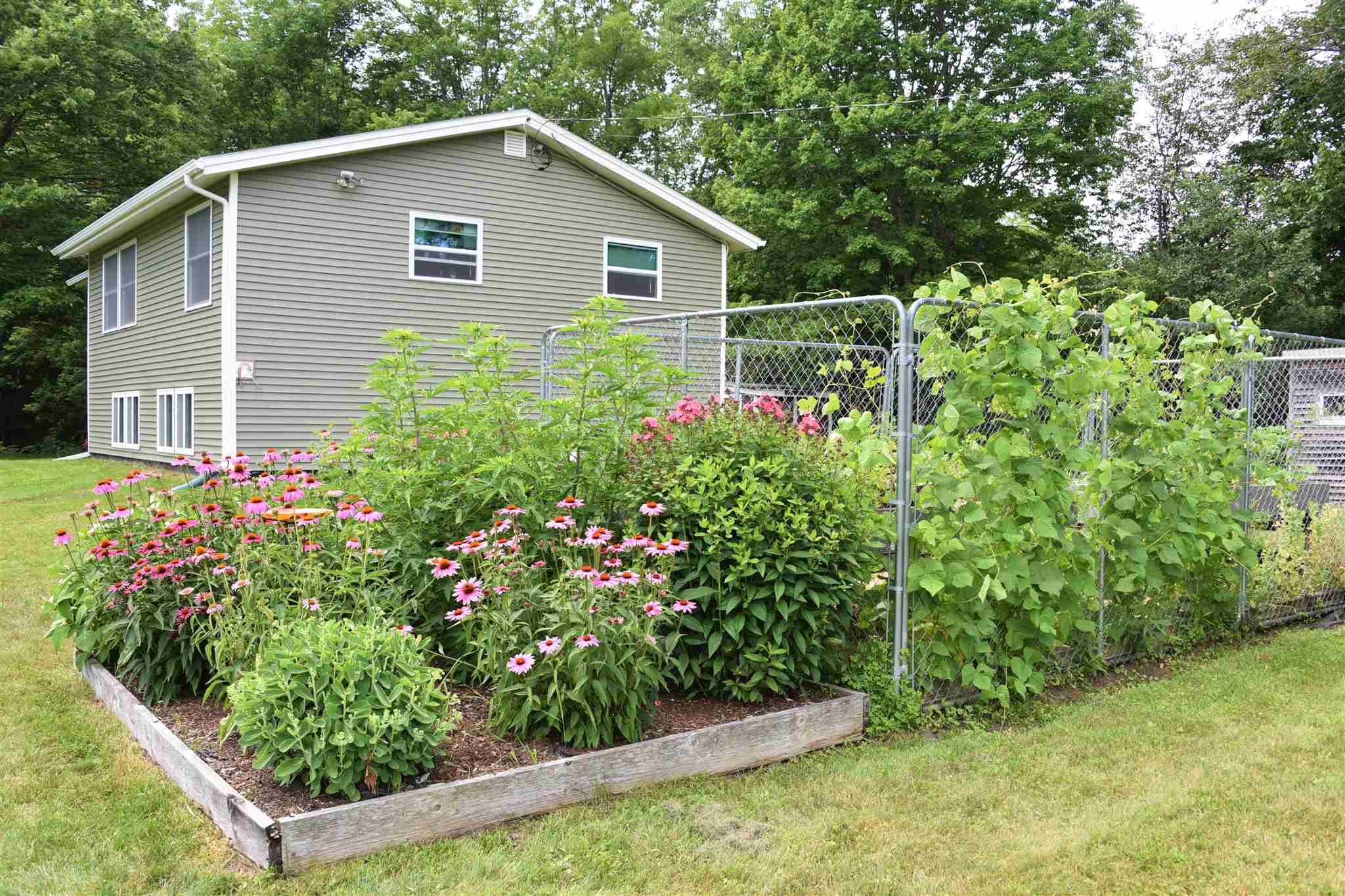 252 River Road Underhill, VT 05489 - Photo 3 of 31 Gallery Image 3