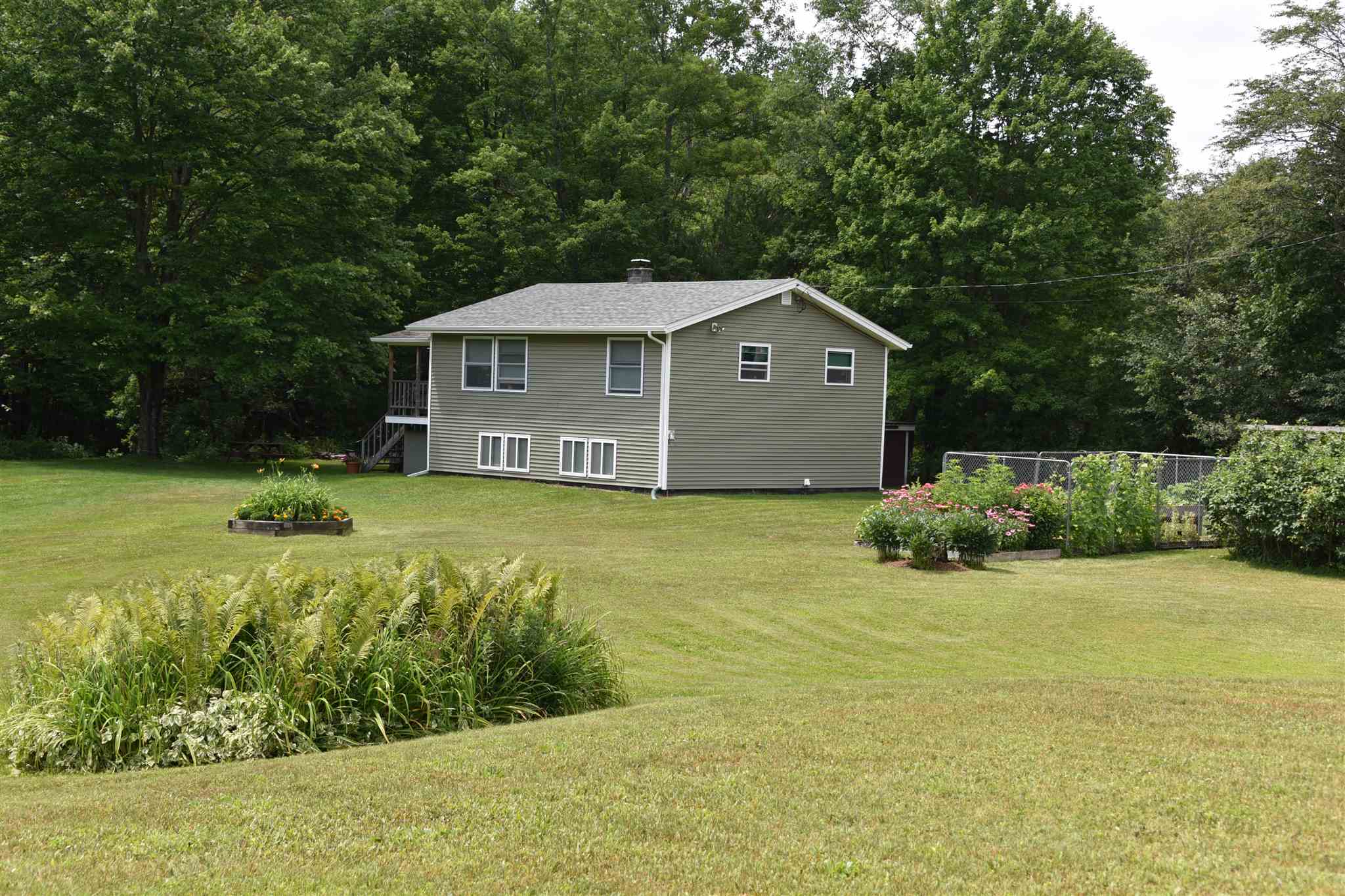 252 River Road Underhill, VT 05489 - Photo 4 of 31 Gallery Image 4