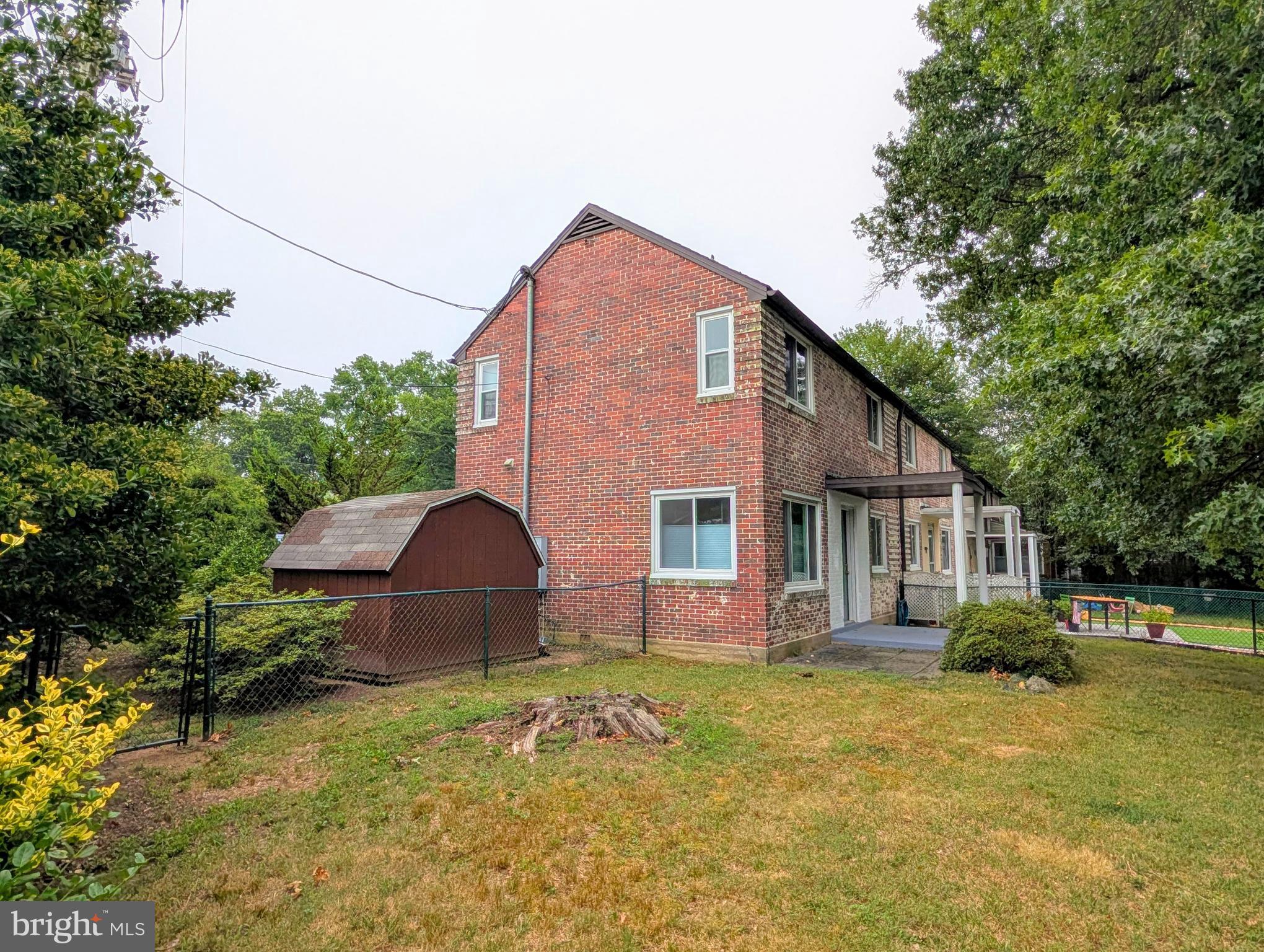 18 A Ridge Road Greenbelt, MD 20770 - Photo 2 of 12 Gallery Image 2