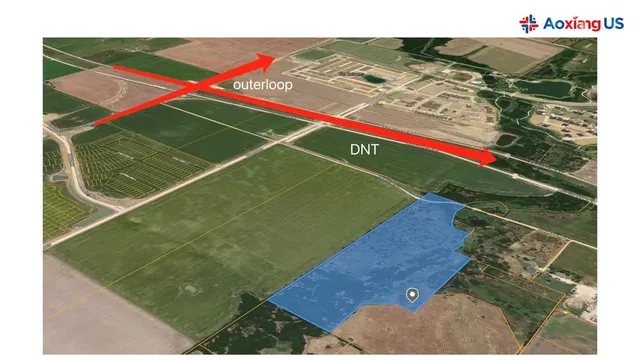 a view of a tennis court