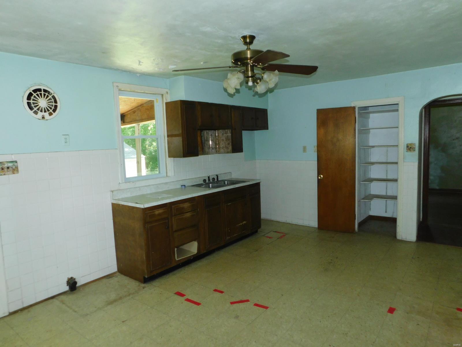 1001 Prigge Road St. Louis, MO 63138 - Photo 9 of 10