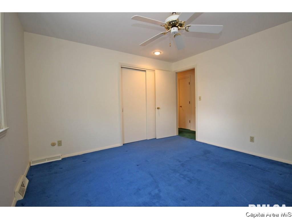 2304 Sylvan Road Springfield, IL 62704 - Photo 24 of 36 Gallery Image 24