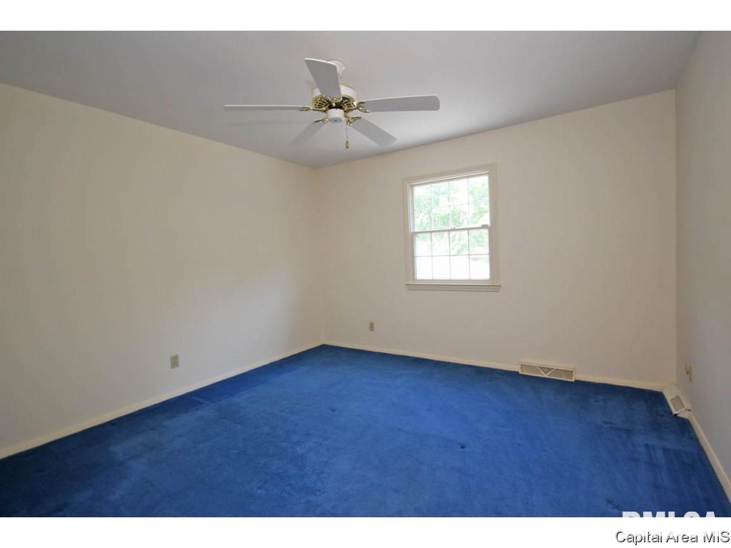 2304 Sylvan Road Springfield, IL 62704 - Photo 25 of 36 Gallery Image 25