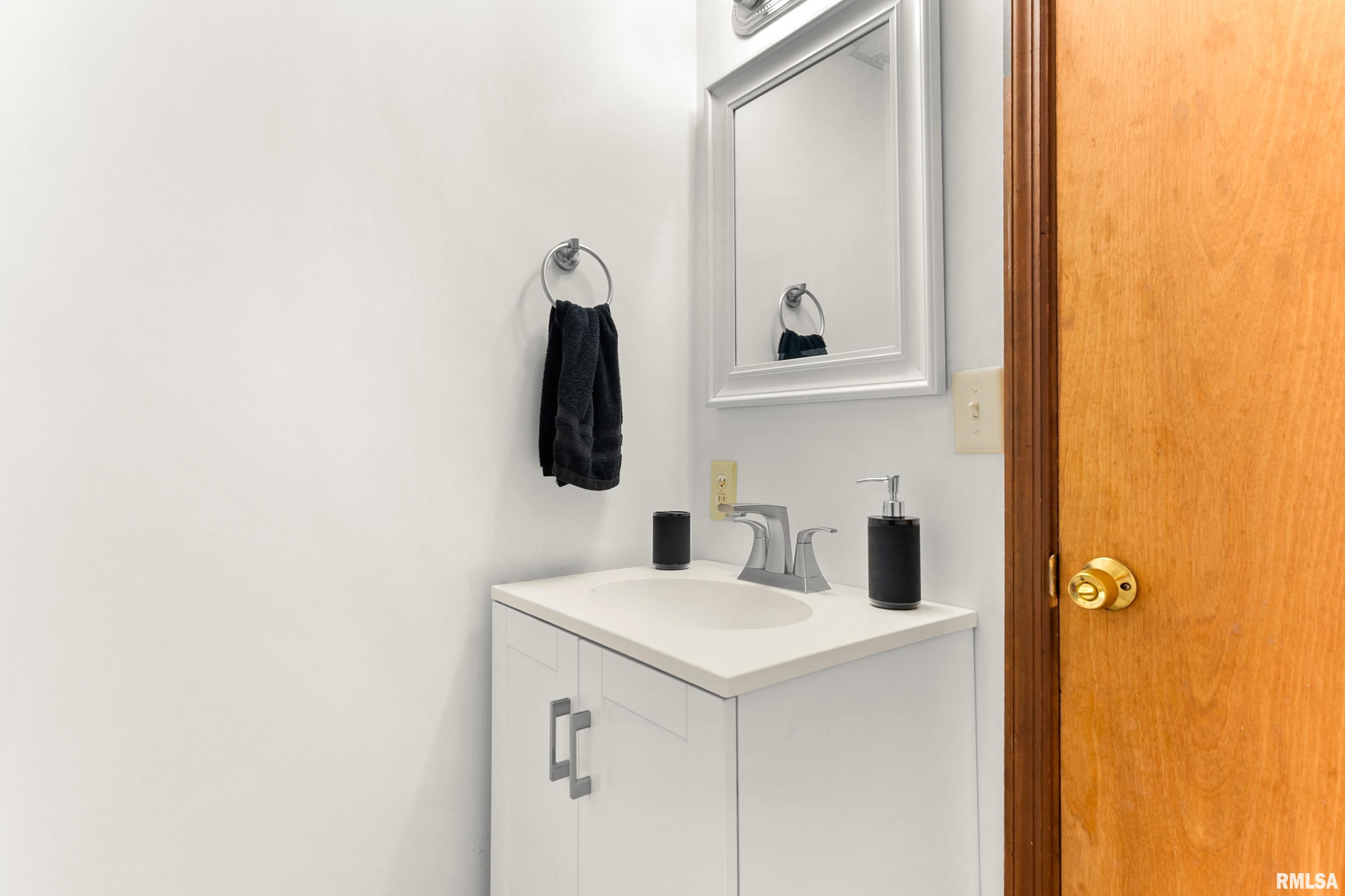 214 Matheny Road East Peoria, IL 61611 - Photo 39 of 61
