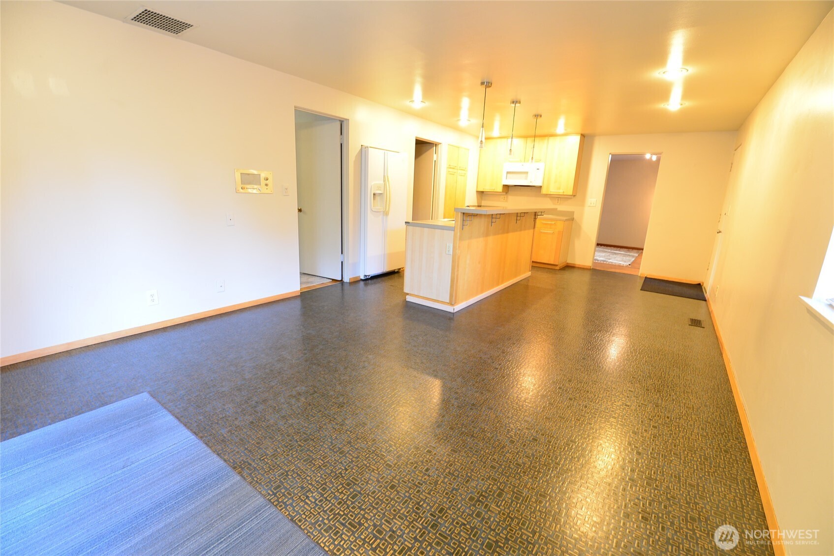 2228 Merchant Way Everett, WA 98208 - Photo 9 of 24