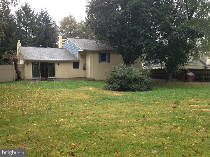 660 Holland Road Southampton, PA 18966 - Photo 17 of 21 Exterior Back