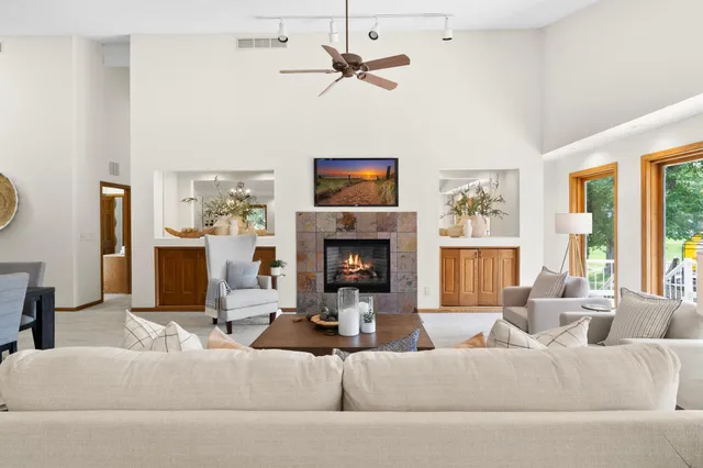 $700,000 | 1701 Baywood Lane, Mound, MN 55364