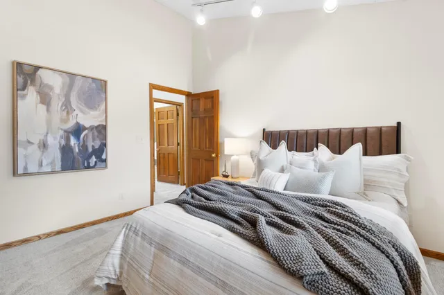 $700,000 | 1701 Baywood Lane, Mound, MN 55364