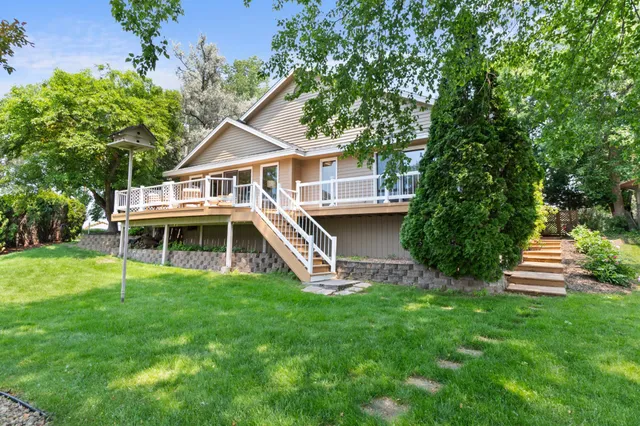 $700,000 | 1701 Baywood Lane, Mound, MN 55364