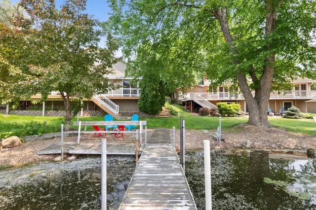 $700,000 | 1701 Baywood Lane, Mound, MN 55364