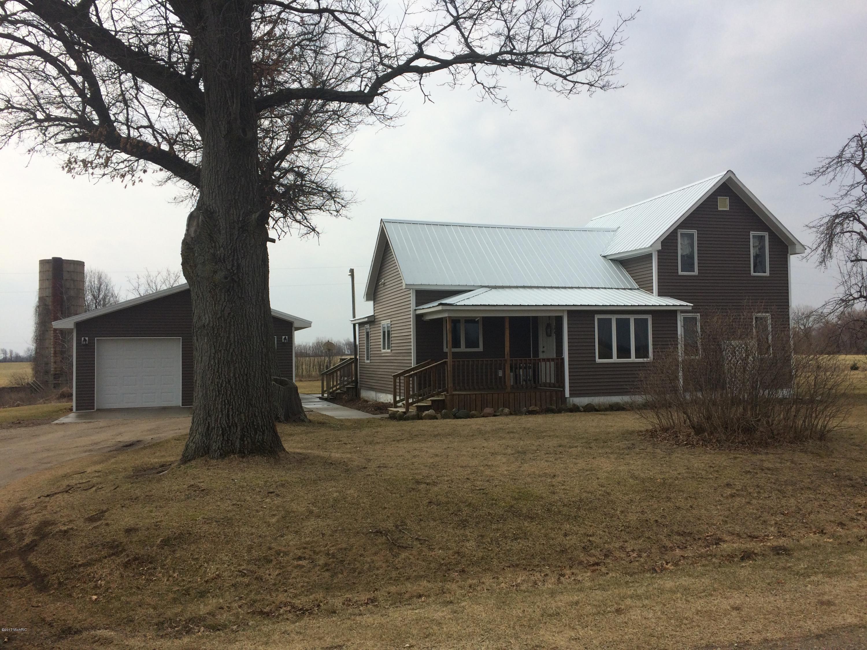 3600 Kendaville Road Northeast Edmore, MI 48829 - Photo 1 of 15 IMG_2392