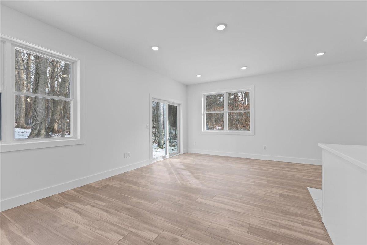 208 Dale Road Burlington, VT 05408 - Photo 17 of 46