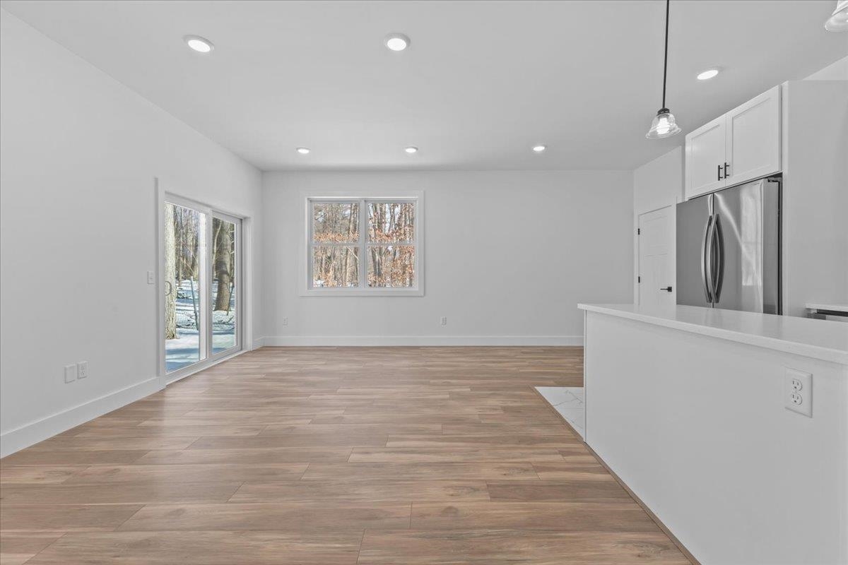 208 Dale Road Burlington, VT 05408 - Photo 26 of 75