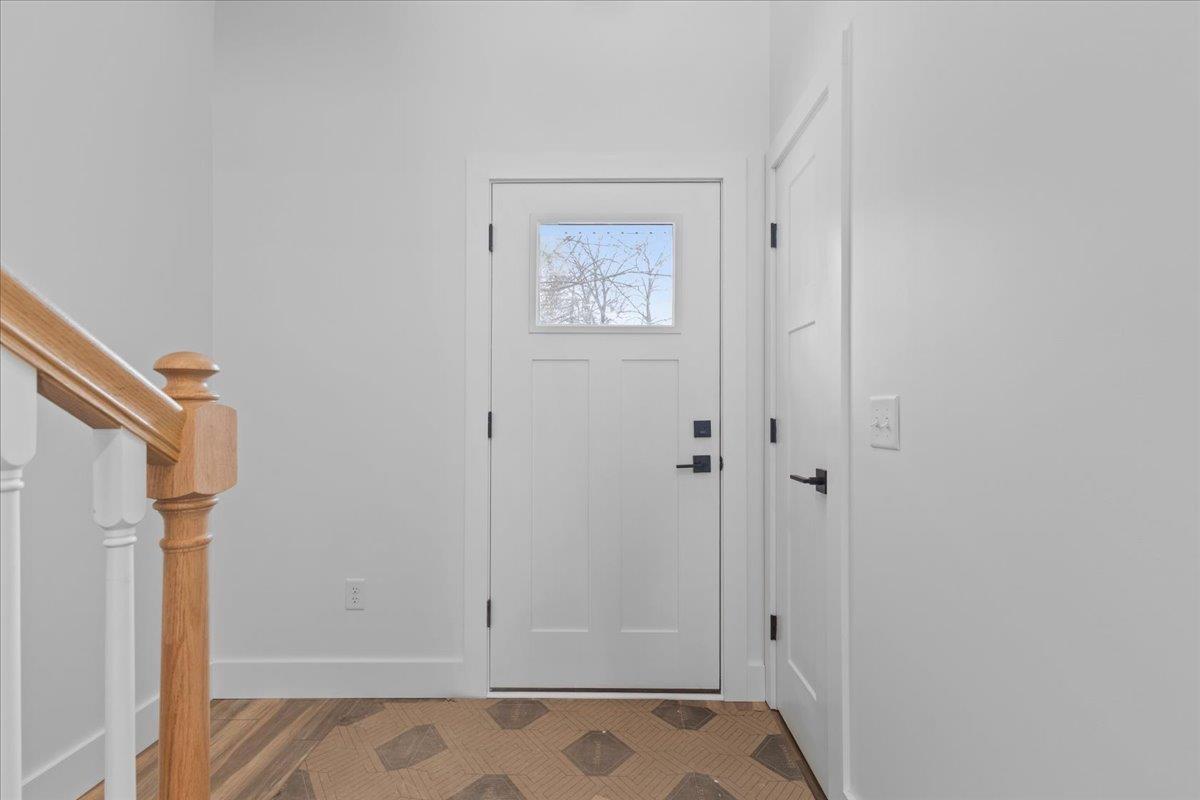 208 Dale Road Burlington, VT 05408 - Photo 29 of 46