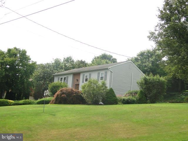 640 West Church Road Ephrata, PA 17522 - Photo 3 of 36