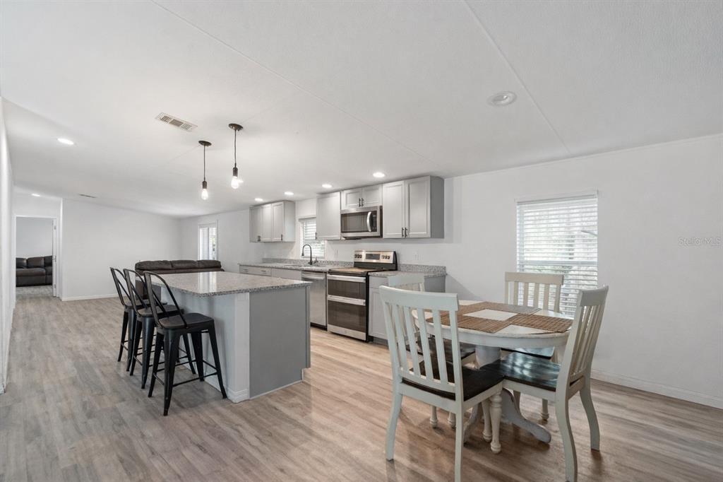 12506 Hicks Road Hudson, FL 34669 - Photo 6 of 39