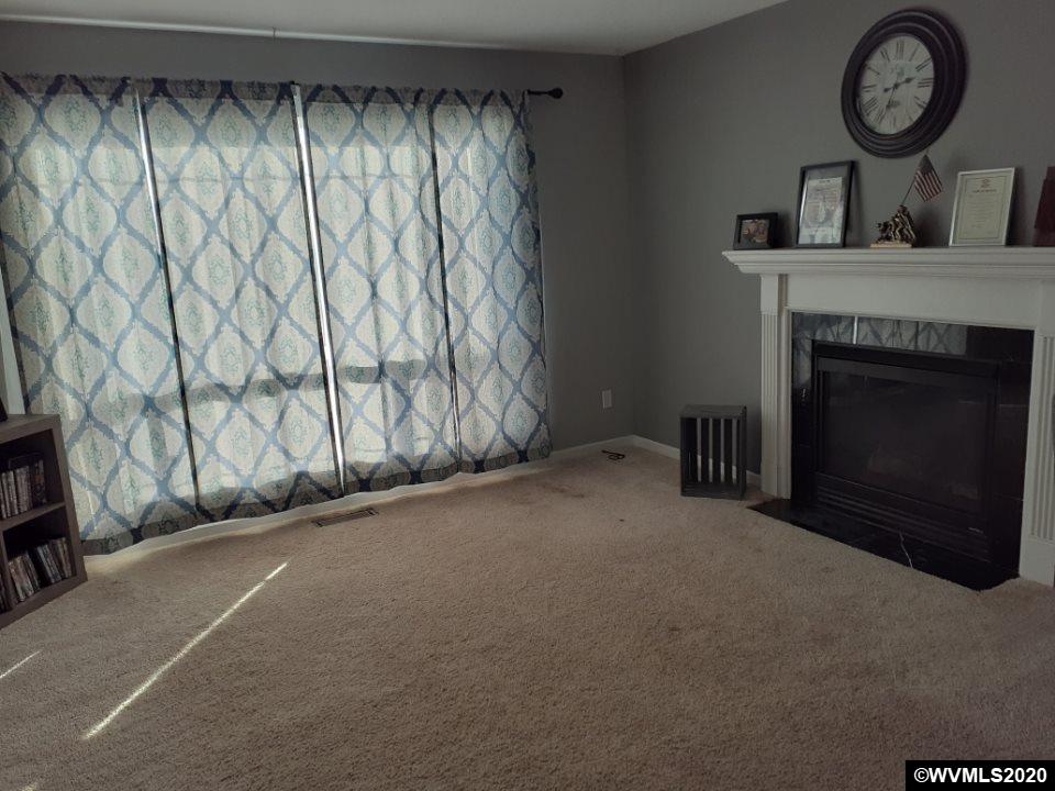 1225 Filbert Street Jefferson, OR 97352 - Photo 4 of 35 Gallery Image 4