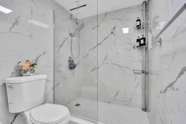 $3,500 | 2000 Presidential Way, Unit 1006, West Palm Beach, FL 33401