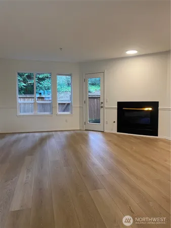 $479,950 | 1600 121st Street Southeast, Unit J101, Everett, WA 98208