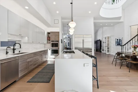 $3,499,999 | 1936 North Wilmot Avenue, Chicago, IL 60647